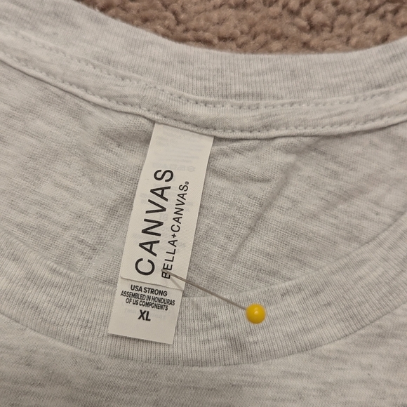 Dayglow XL tour tee shirt 2022 - Picture 6 of 8